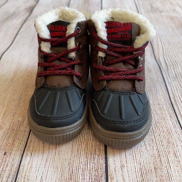 OshKosh B'gosh Other - NWT Oshkosh Bandit Duck Boot